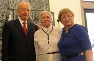 Šymon Peres,Hanna Trafimava, Rachel Šmajłovič. fota - Mark Nejman (Dziaržaŭnaja pres-słužba).