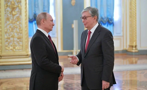 Prezident Rasii Uładzimir Pucin i prezident Kazachstana Kasym-Žamart Takajeŭ. Fota: TASS.