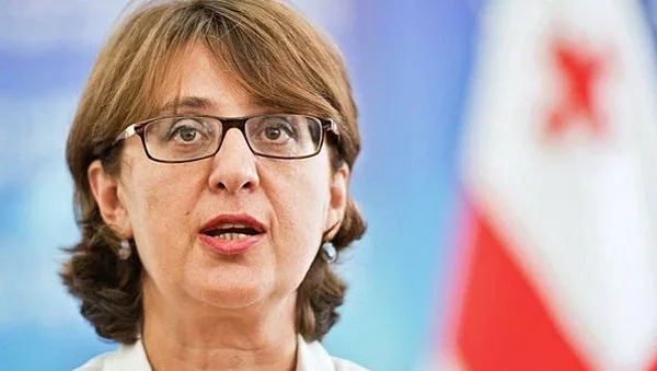 Отставка министра иностранных дел Грузии Майи Панджакидзе стала тревожным сигналом.