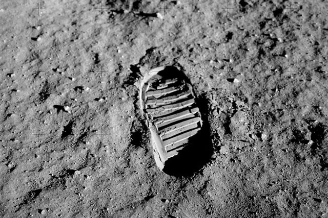 След астранаўта Эдвіна «База» Олдрына на паверхні Месяца. Фота: NASA / Buzz Aldrin