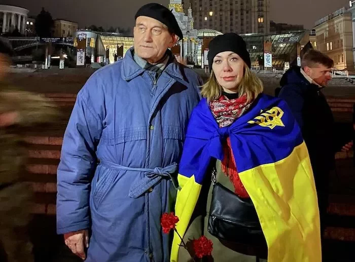 Зенон Позняк во время визита в Украину встретился с женой Василия Парфенкова, погибшего белорусского добровольца. Фото: фейсбук Алексея Францкевича