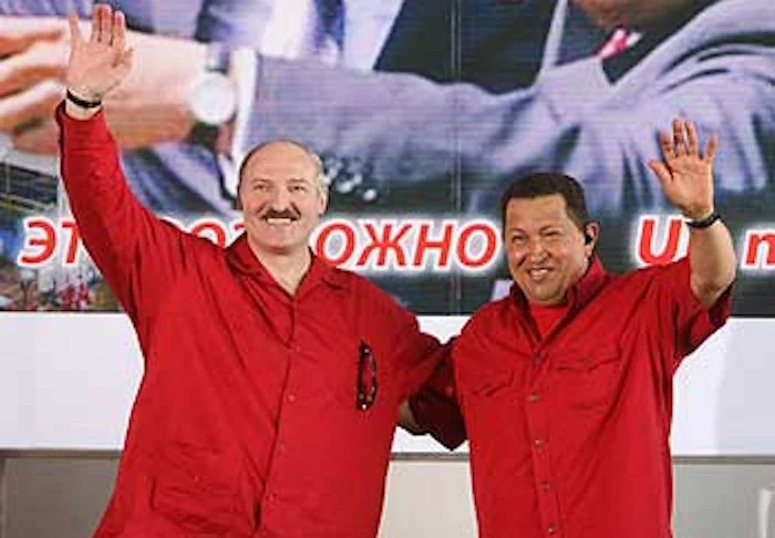 Аляксандр Лукашэнка (злева) і Уга Чавес. Фота: прэс-служба Аляксандра Лукашэнкі