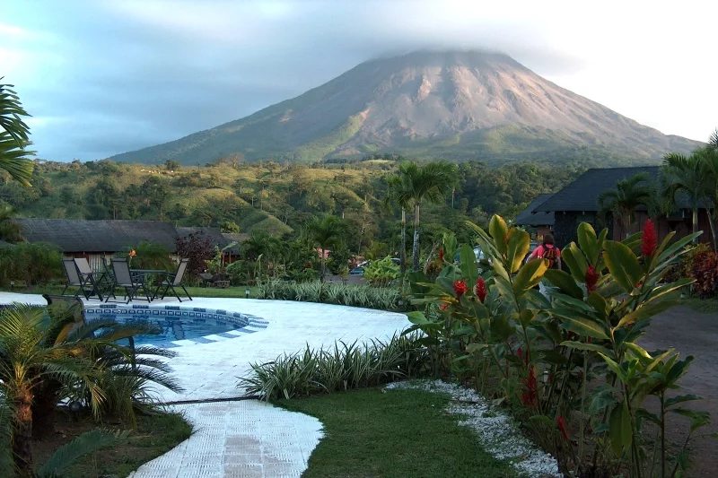 Гатэль пад вулканам Арэнал у Коста-Рыцы. Фота: turismo.gob.ec