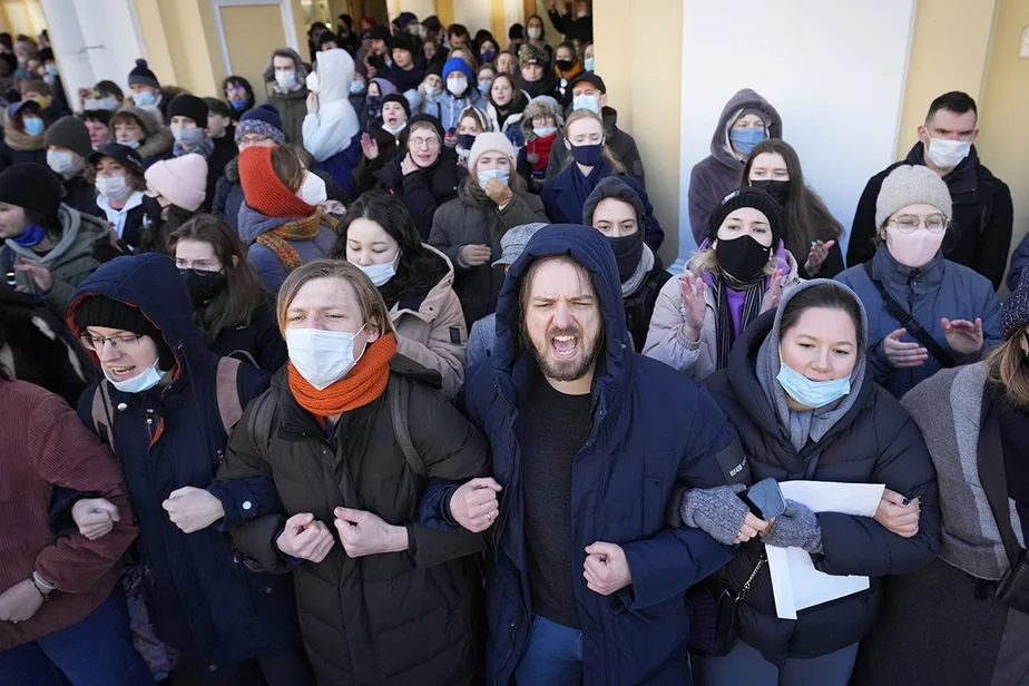 Антивоенный митинг, Санкт-Петербург. Фото: АР