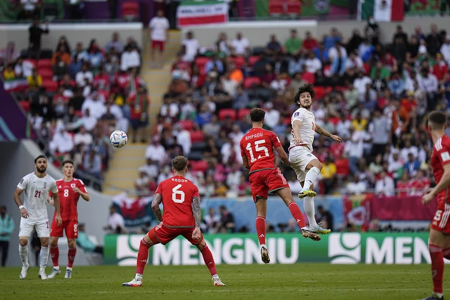 Уэльс в пятницу проиграл Ирану со счетом 0:2. Фото Павла Головкина / AP