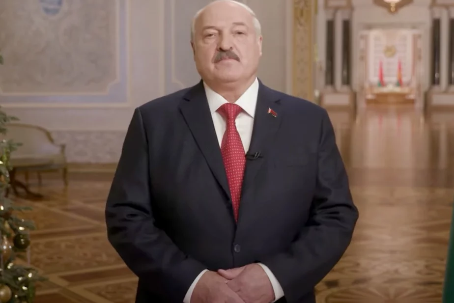 Александр Лукашенко во время телеобращения 31 декабря 2022. скриншот из видео