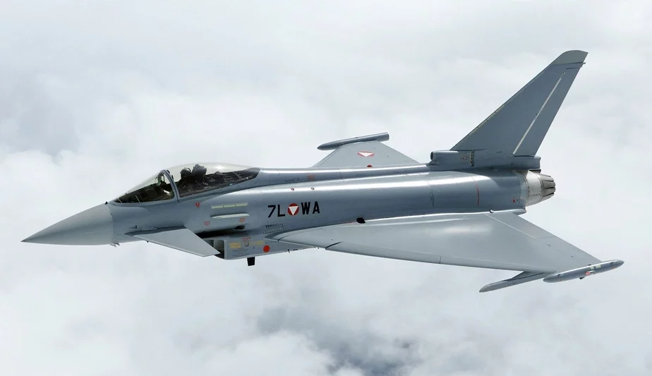 Eurofighter Typhoon. Fota ź Vikipiedyi